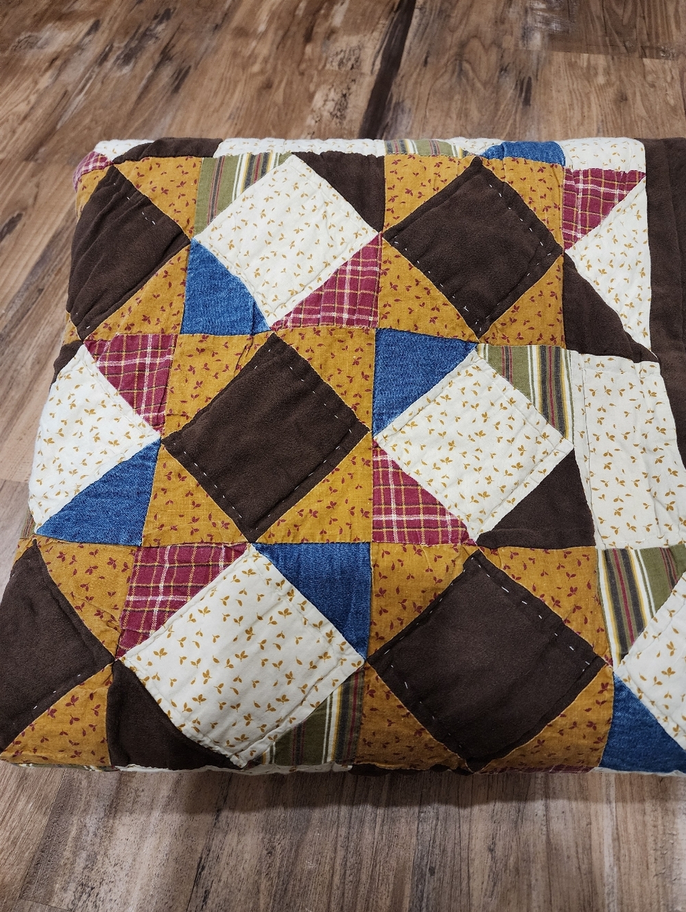 Handmade Patchwork Quilt - 86.5 x 65.5 - Picture 2 of 14